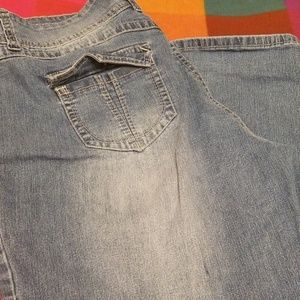 Ladies Jeans!! Size 18!! A Great Buy!!